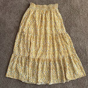 Love Olive Co Sunny Floral Print Tiered Maxi Skirt Elastic Waist Lined sz Small